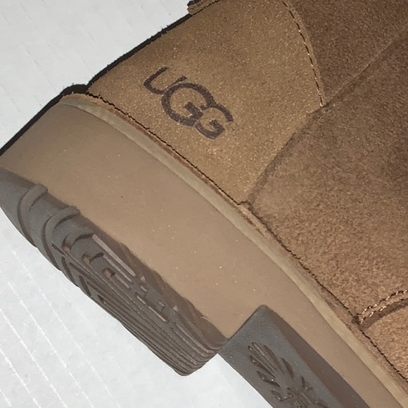 NIB UGG Quincy Sneaker Lave Up Booties - Tan - Size 7 - Picture 3 of 4